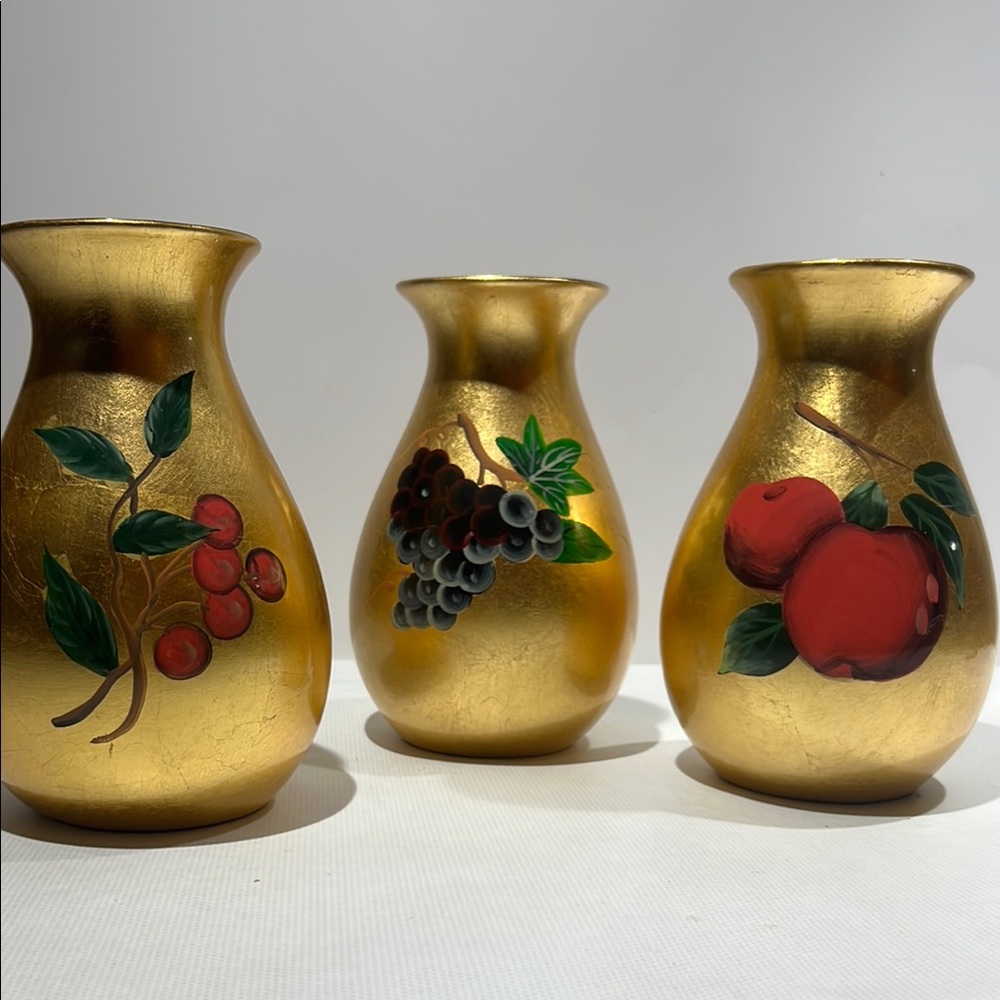 Elegant Gold Decorative Vases Set